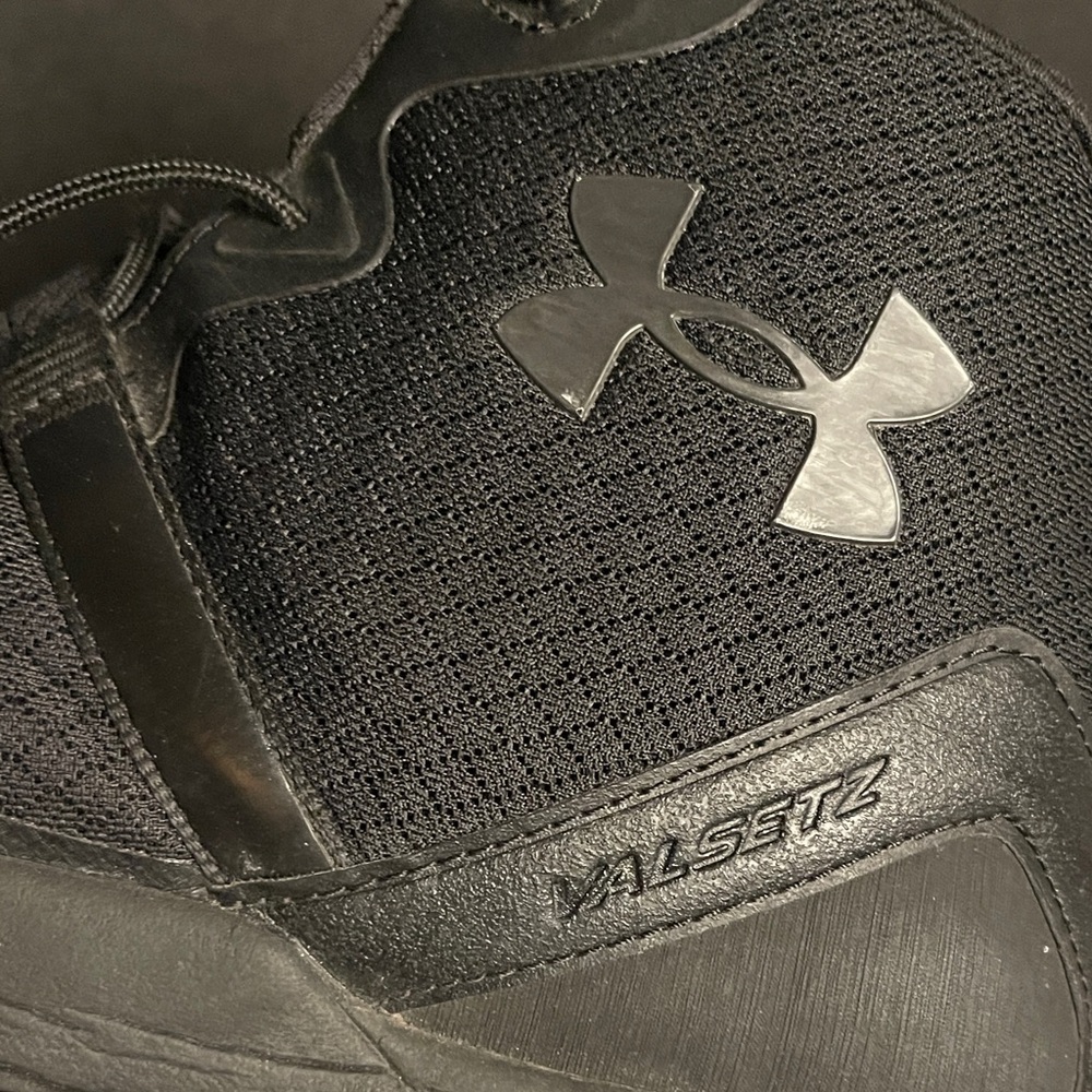 Down under the Under Armour. Valzetz  13  Men's Black high top BB Sneakers